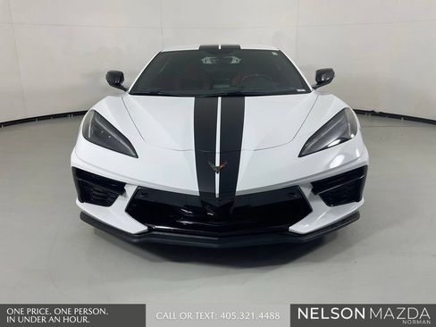Used 2022 Chevrolet Corvette Stingray Premium Cpe w/ Z51 Performance Package RWD image 2