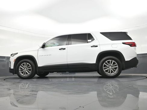 Used 2023 Chevrolet Traverse LS FWD image 25