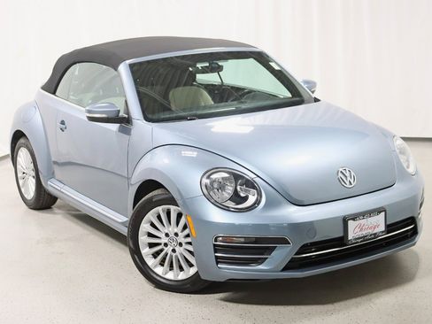Used 2019 Volkswagen Beetle 2.0T S FWD image 2