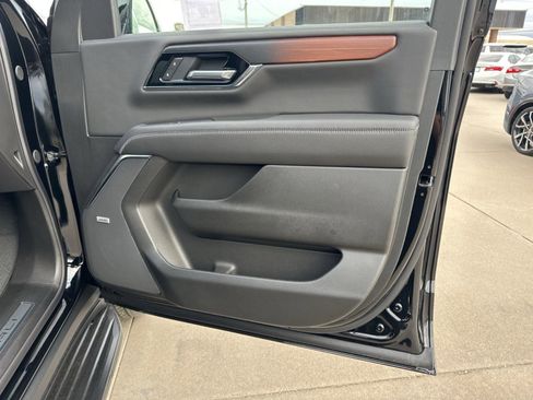 New 2026 GMC Yukon XL Denali image 22