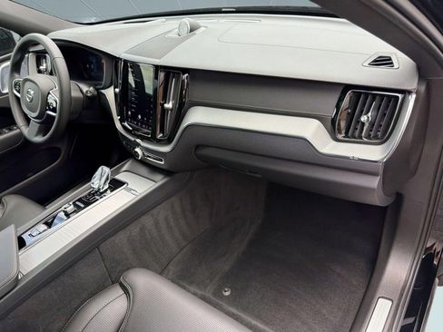 Certified 2024 Volvo XC60 B5 Ultimate AWD/4WD image 29