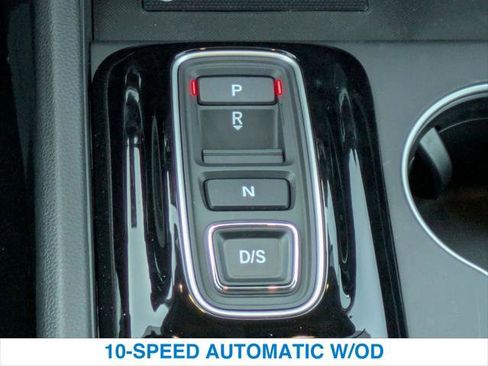 New 2025 Honda Pilot Touring image 19