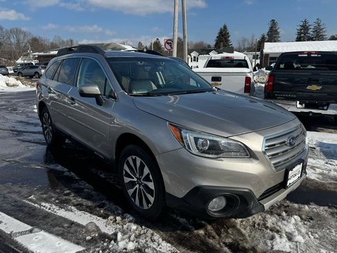 Used 2017 Subaru Outback 2.5i Limited image 8