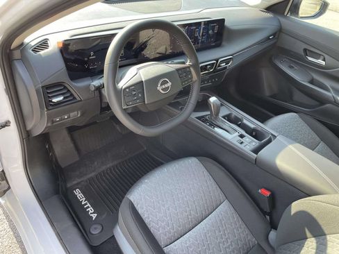 New 2026 Nissan Sentra SV w/ SV Convenience Package FWD image 17