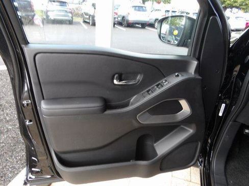 New 2026 Nissan Frontier SV w/ Tow Package AWD/4WD image 17