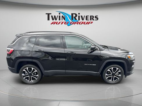 Certified 2023 Jeep Compass Limited AWD/4WD image 5
