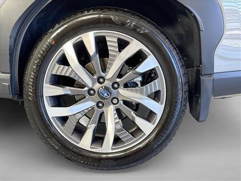Used 2026 Subaru Forester Touring AWD/4WD image 30