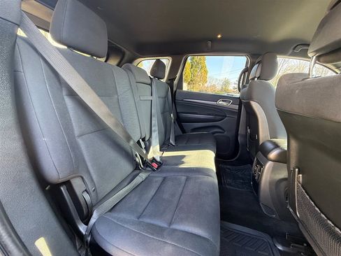 Used 2016 Jeep Grand Cherokee Laredo w/ Quick Order Package 23E image 20