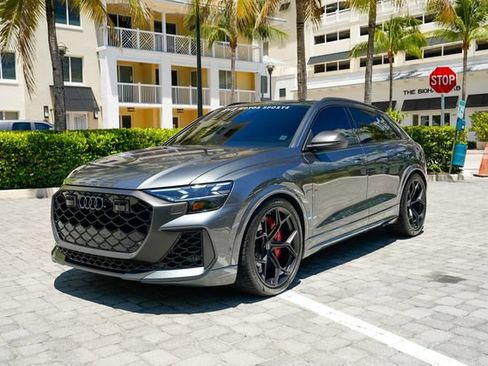 Used 2025 Audi RS Q8 performance AWD/4WD image 2