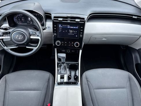 Used 2022 Hyundai Tucson SEL FWD image 3
