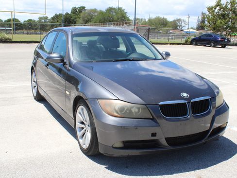 Used 2006 BMW 325i Sedan RWD image 10