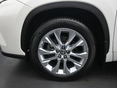 Used 2021 Toyota Highlander Limited AWD/4WD image 65