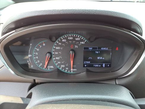 Used 2020 Chevrolet Trax LS w/ Tint and Cruise Package AWD/4WD image 15