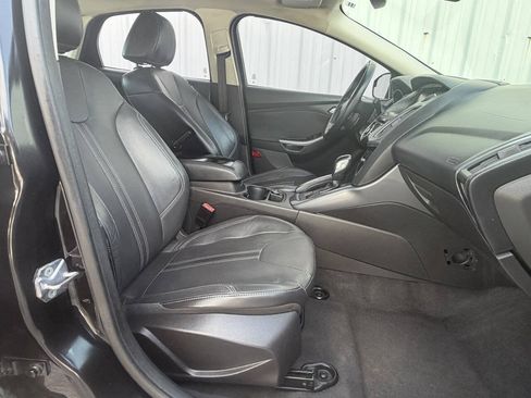 Used 2012 Ford Focus Titanium FWD image 16