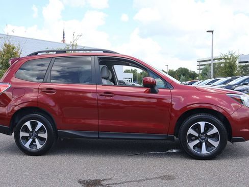 Used 2018 Subaru Forester 2.5i Premium AWD/4WD image 8