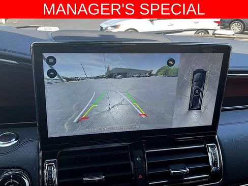 Used 2024 Lincoln Navigator L Reserve AWD/4WD image 16