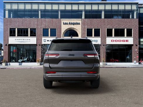 New 2026 Jeep Grand Cherokee L Summit AWD/4WD image 7