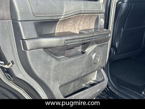 Used 2018 Ford Expedition Limited w/ Equipment Group 301A image 21