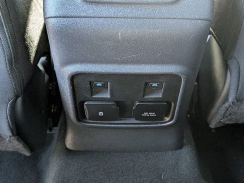 Used 2023 Ford Bronco Wildtrak image 13