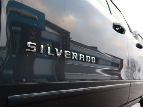 Used 2019 Chevrolet Silverado 1500 LT w/ All Star Edition image 10