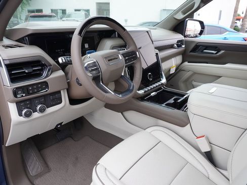 New 2026 GMC Yukon Denali w/ Advanced Technology Package image 18