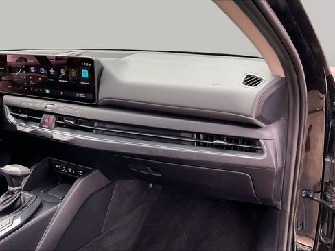 Used 2025 Kia K4 EX FWD image 17