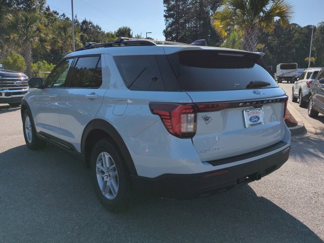 New 2026 Ford Explorer Active RWD image 6