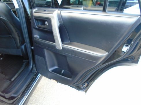 Used 2013 Toyota 4Runner Limited image 13