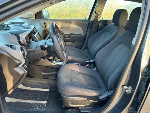 Used 2013 Chevrolet Sonic LT image 14