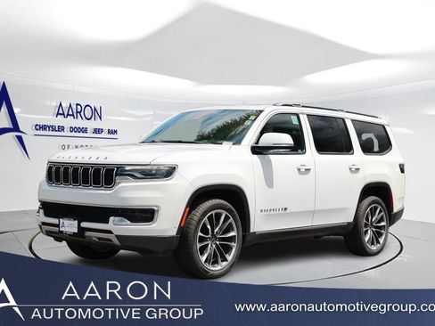 Used 2022 Jeep Wagoneer Series III w/ Premium Group I AWD/4WD image 1