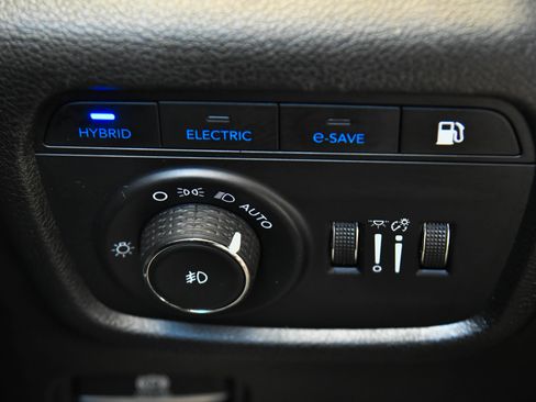 Used 2022 Jeep Grand Cherokee Limited 4xe w/ MOPAR Finishing Package image 37