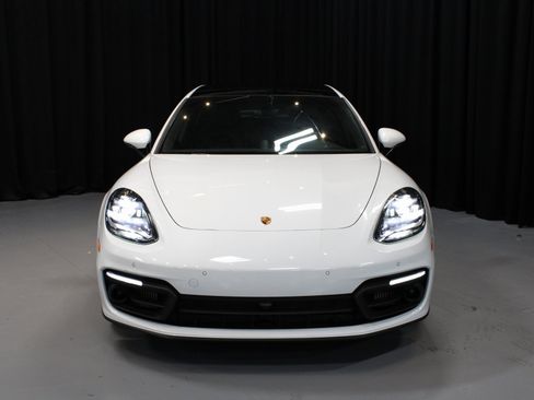 Certified 2023 Porsche Panamera 4 w/ Premium Package image 10