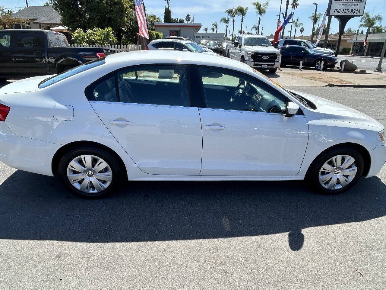 Used 2013 Volkswagen Jetta SE FWD image 5