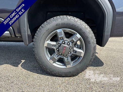 New 2025 GMC Sierra 2500 SLE w/ SLE Value Package; image 28