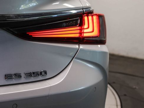 Used 2021 Lexus ES 350 w/ Premium Package FWD image 11