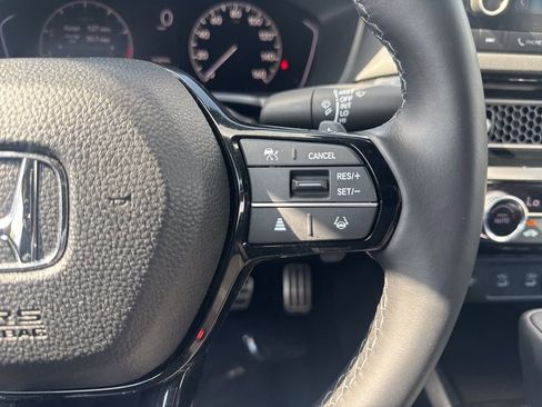 Used 2025 Honda Civic Sport image 14