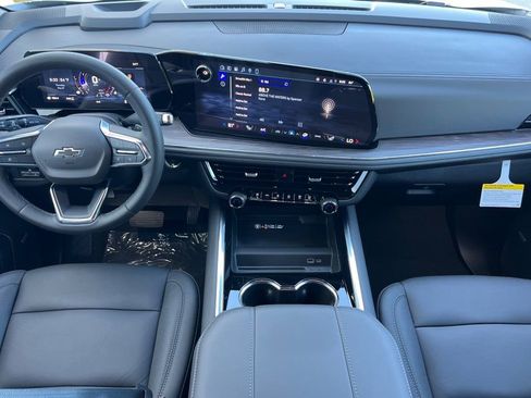 New 2026 Chevrolet Suburban Z71 w/ Comfort Package AWD/4WD image 10