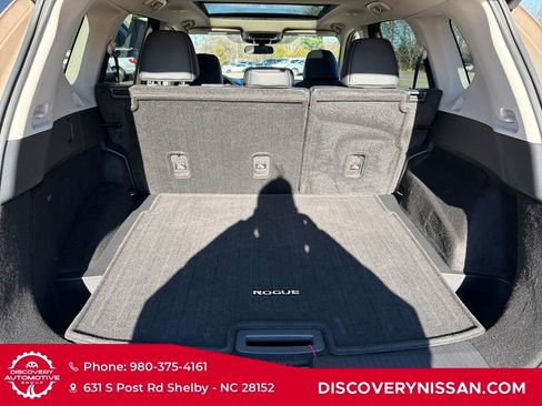Certified 2025 Nissan Rogue SV w/ SV Premium Package image 35