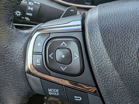 Used 2016 Toyota Avalon XLE Premium FWD image 17