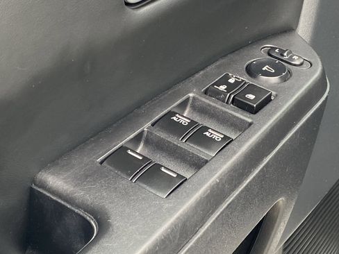 Used 2012 Honda Pilot Touring image 32