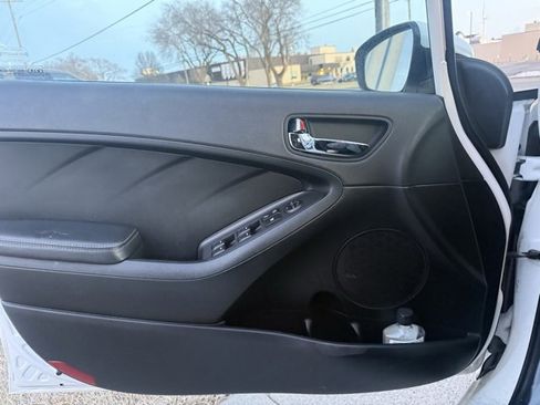 Used 2016 Kia Forte LX w/ LX Popular Plus Package image 8