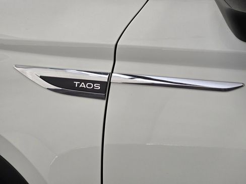 Used 2022 Volkswagen Taos S image 30