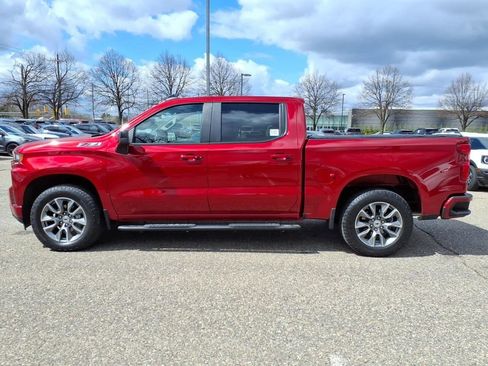 Used 2021 Chevrolet Silverado 1500 RST w/ Z71 Off-Road Package AWD/4WD image 2