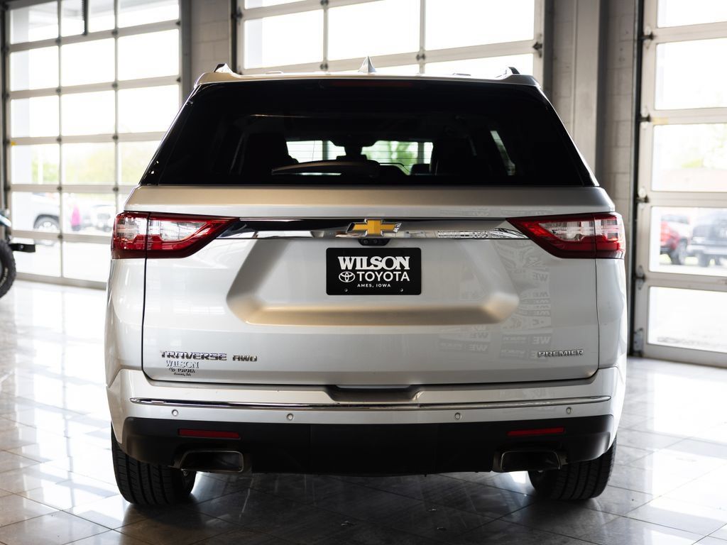 Used 2021 Chevrolet Traverse Premier AWD/4WD image 4