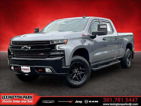 Used 2021 Chevrolet Silverado 1500 LT Trail Boss w/ Bed Protection Package AWD/4WD image 3