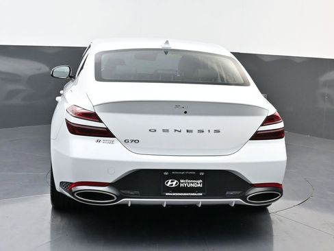 Used 2025 Genesis G70 2.5T image 4