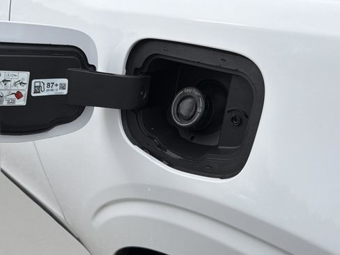 New 2026 Ford Maverick XL image 25