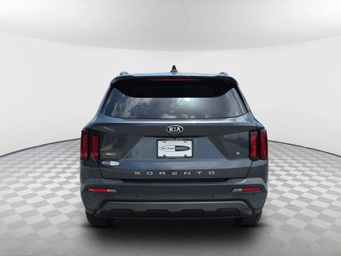 Used 2021 Kia Sorento S w/ Panoramic Sunroof Package AWD/4WD image 7