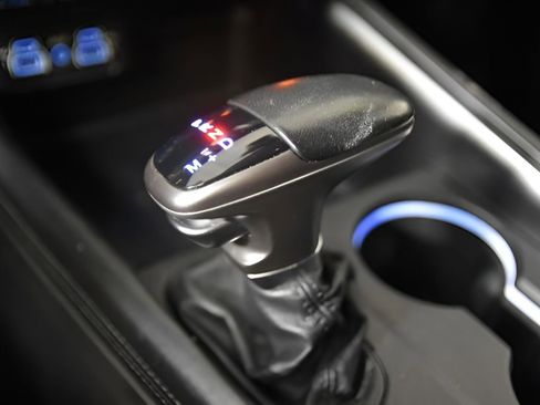 Used 2022 Dodge Durango SXT image 31