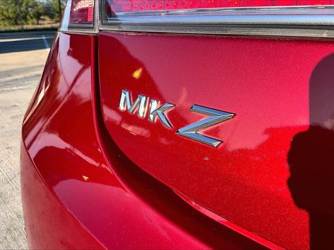 Used 2016 Lincoln MKZ Hybrid image 9